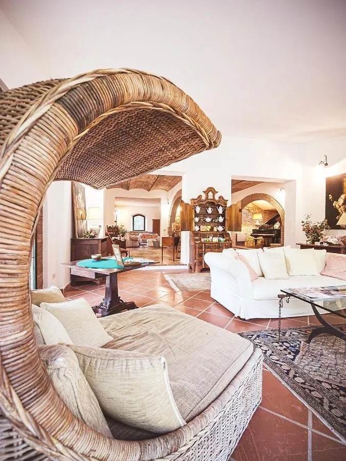 Affittacamere Relais Casale Il Poggetto Villa Paola By Zoom In Earth Cecina