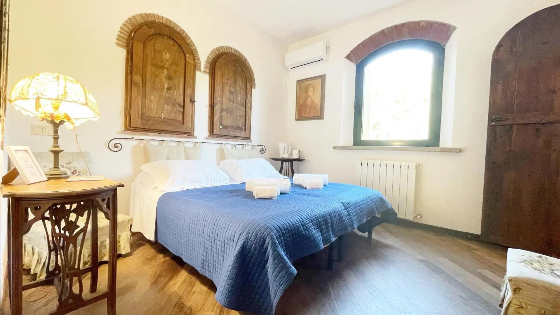 Affittacamere Relais Casale Il Poggetto Villa Paola By Zoom In Earth Cecina