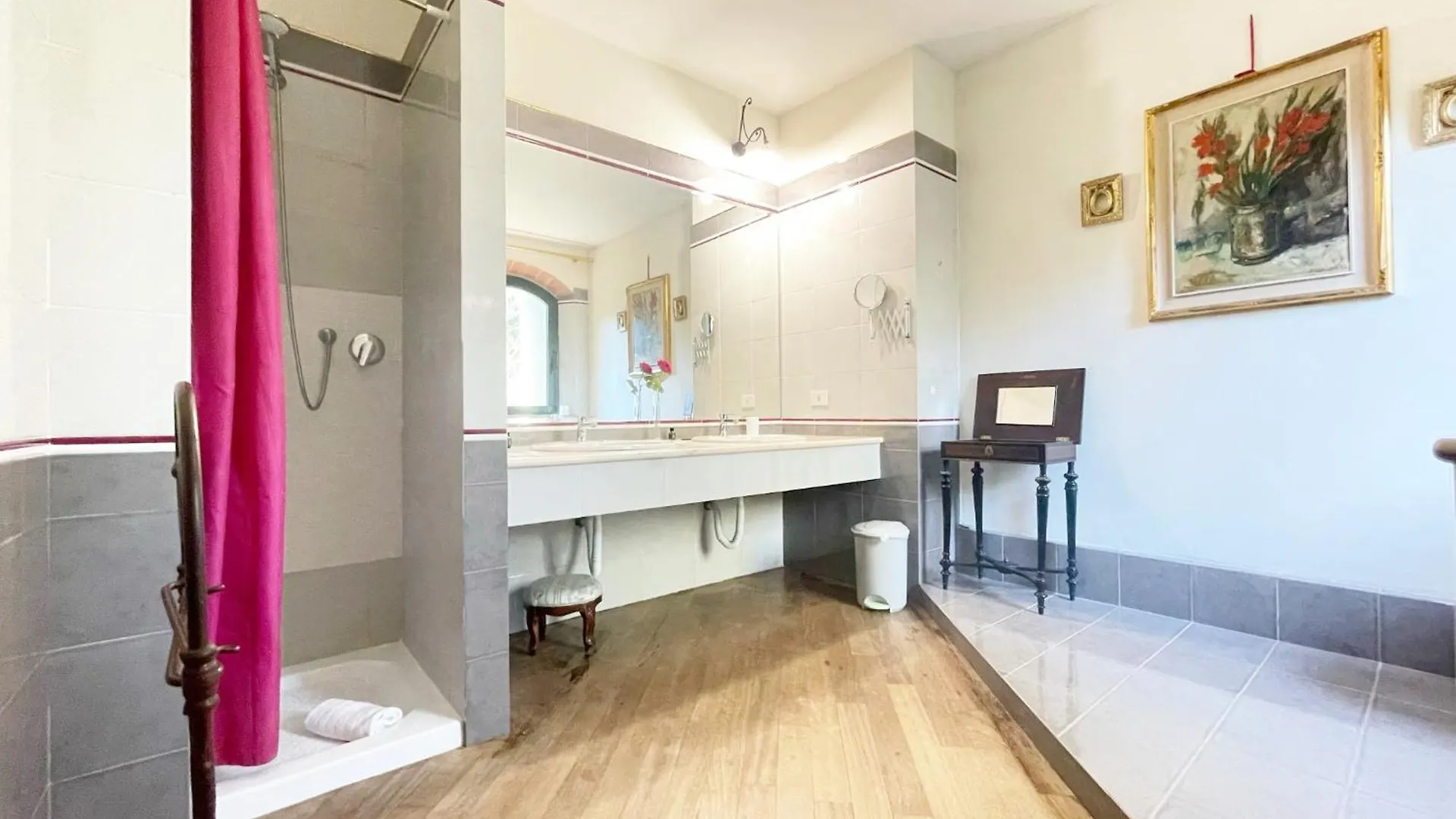 Relais Casale Il Poggetto Villa Paola By Zoom In Earth Cecina  Affittacamere Cecina (Livorno)